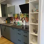בית הארחה Haus Enzian 3*