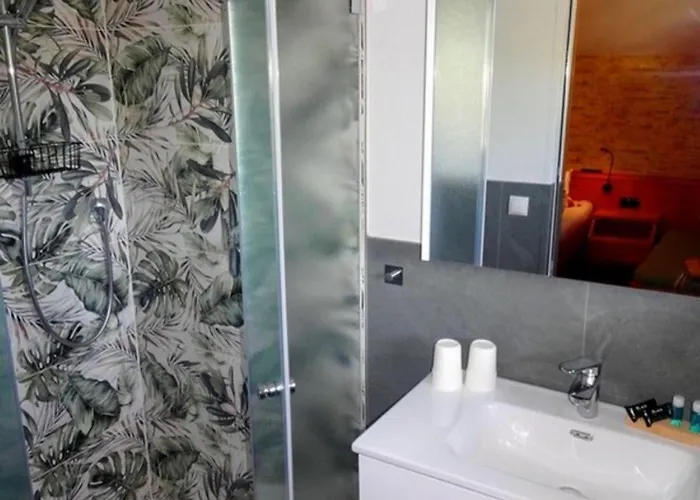 Haus Enzian بيت ضيافة 3*