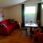 Haus Enzian Guest house Niederau